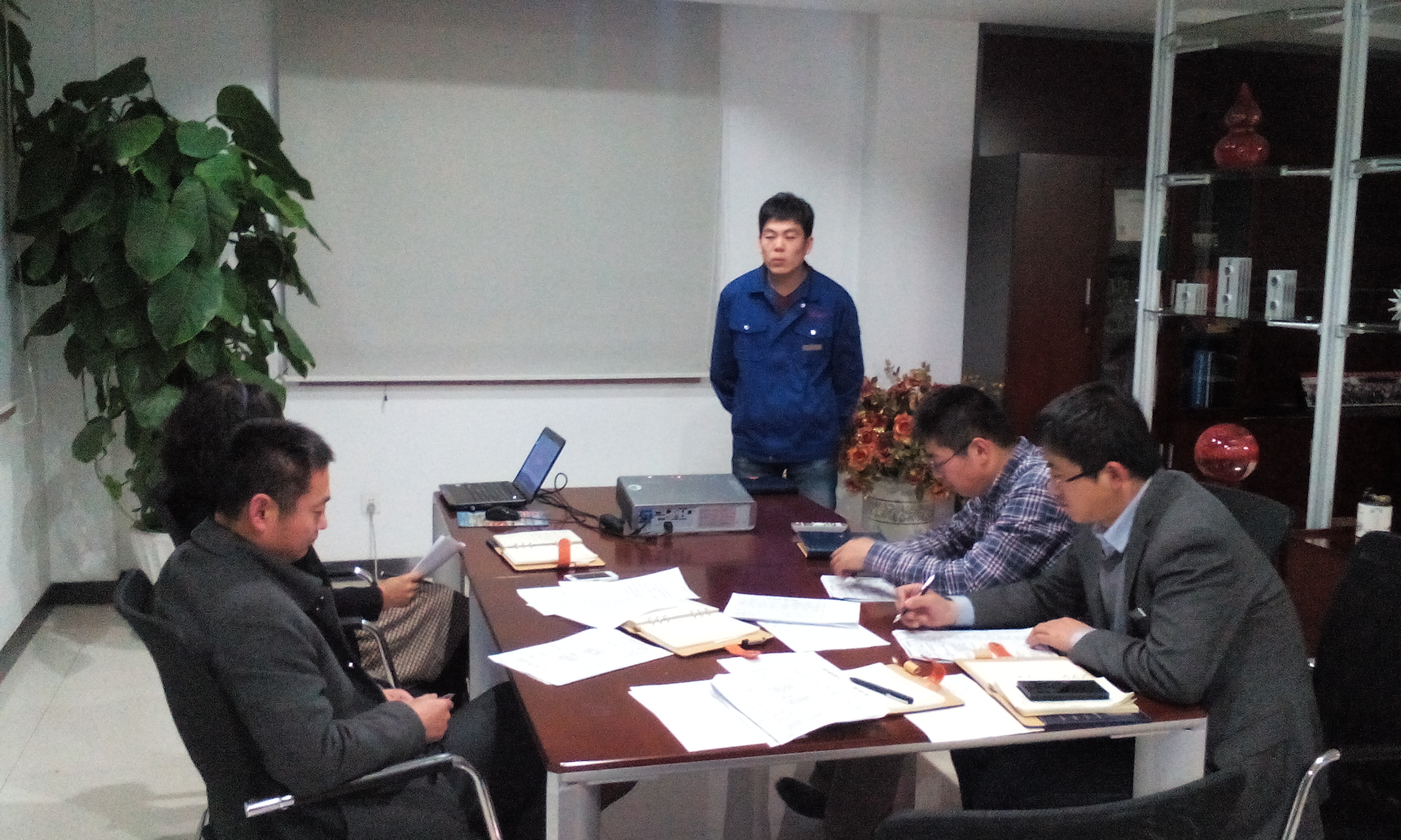 應(yīng)聘者競(jìng)選