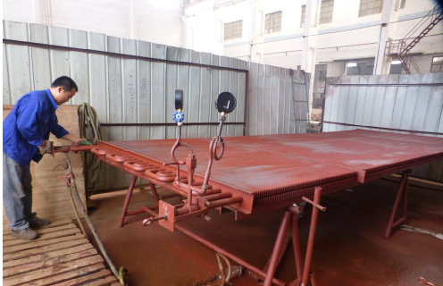 凱能鍋爐產(chǎn)品進行水壓試驗