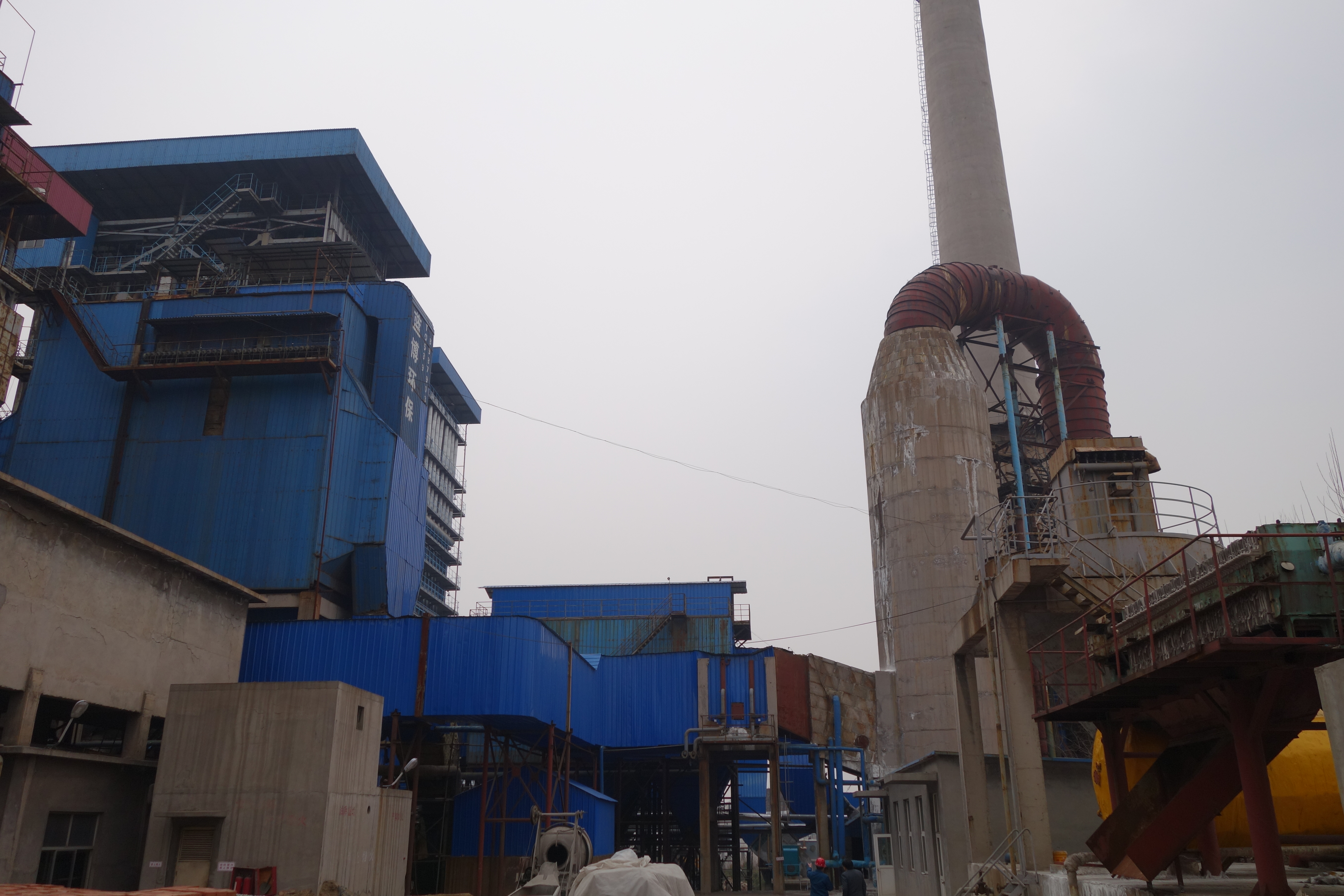 凱能低溫省煤器安裝現(xiàn)場(chǎng)