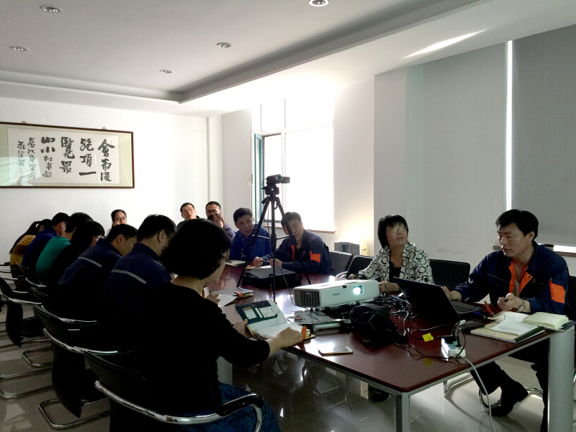 由安全裝備部副總進(jìn)行培訓(xùn)