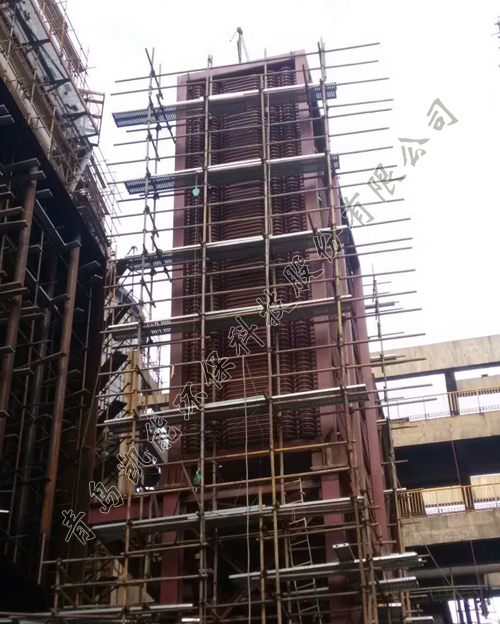 馬鞍山低溫省煤器安裝現(xiàn)場